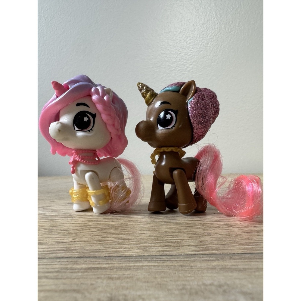 Zuru 5 Surprise 2.5" Unicorn Squad Lot Of 2 Pony Pet Action Figure